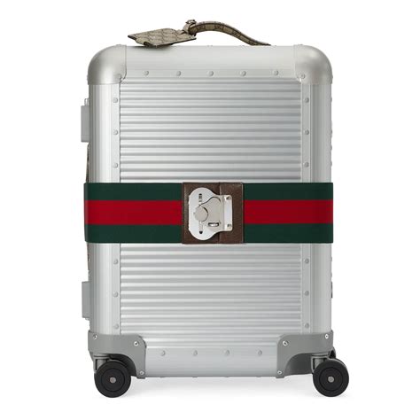 borsellino gucci gucci|Gucci luggage.